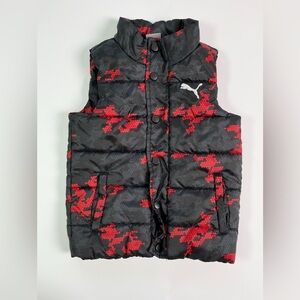 🔥 HOST PICK 🔥 Puma Black‎ and Red Patterned Puffer Vest
